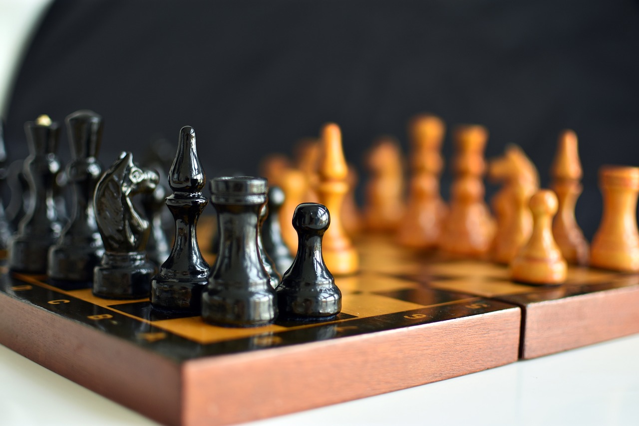 High-End Staunton Chess Pieces for Tournament Use on a Budget
